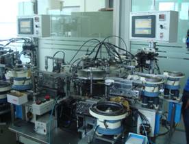 全自動(dòng)組裝機(jī)1